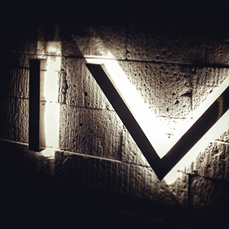 立体文字　ゴールド塗装